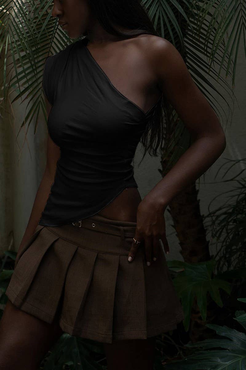 CWTBLSL0747_ASYMMETRICAL SHOULDER SLIM FIT CROP TANK