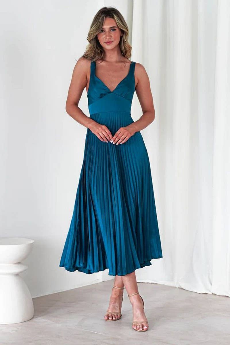 CWDHL0940_V-NECK SOLID COLOR PLEATED SEXY SUSPENDER DRESS