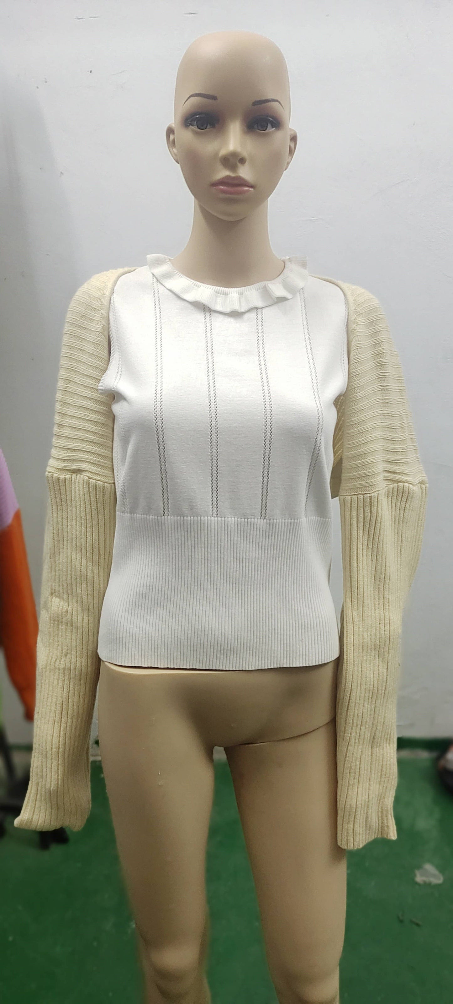 CWOSWL0621 Cable Crop Sexy Casual Open Front Sweater