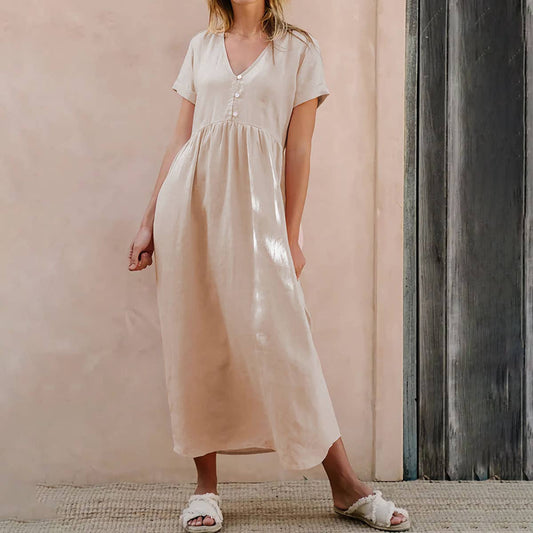 Elegant loose dress in solid color