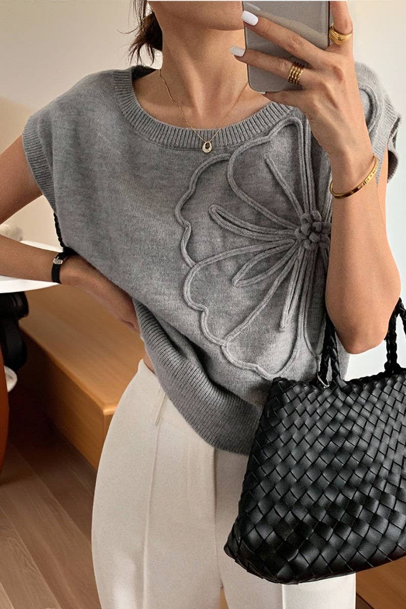 CWOSWS00154_SOLID FLORAL SHORT SLEEVE KNIT TOP