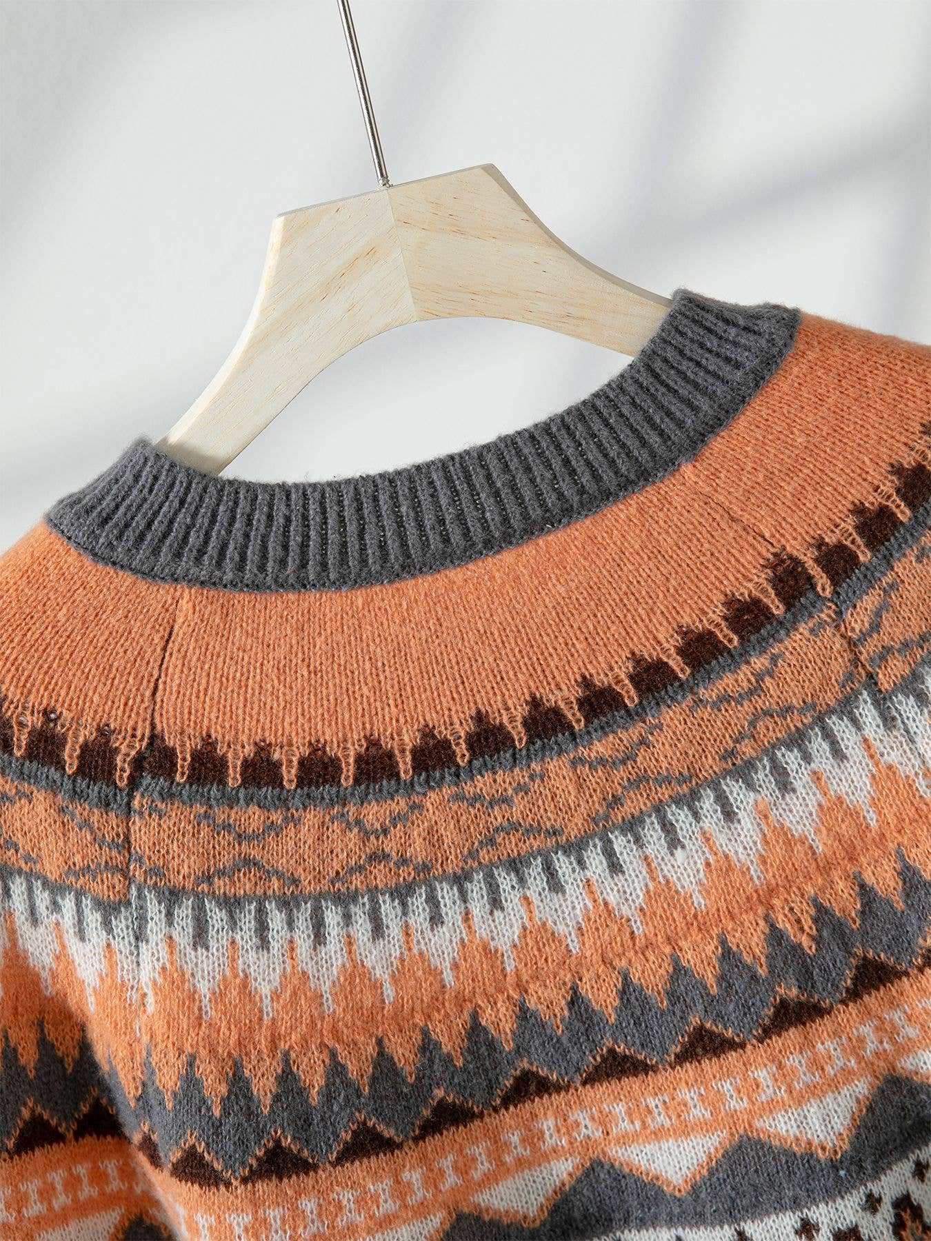 Color-blocking single-breasted knitted cardigan