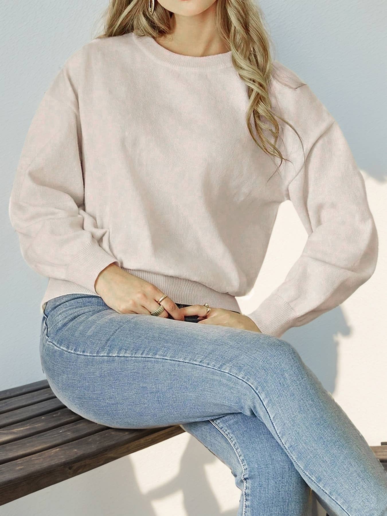 CREW-NECK LONG-SLEEVED SOLID COLOR SWEATER