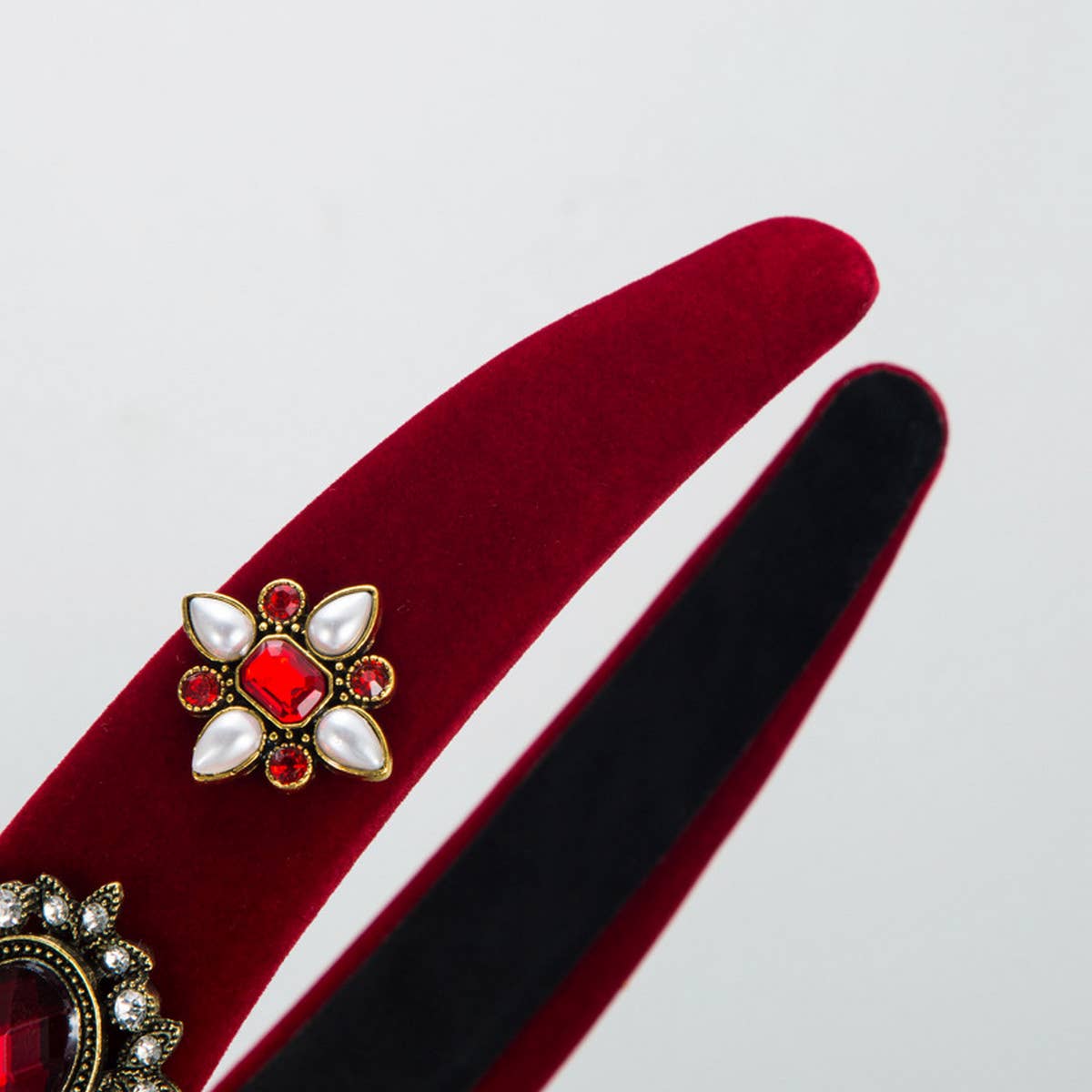 VINTAGE VELVET DIAMOND PEARL FLOWER HEADBAND