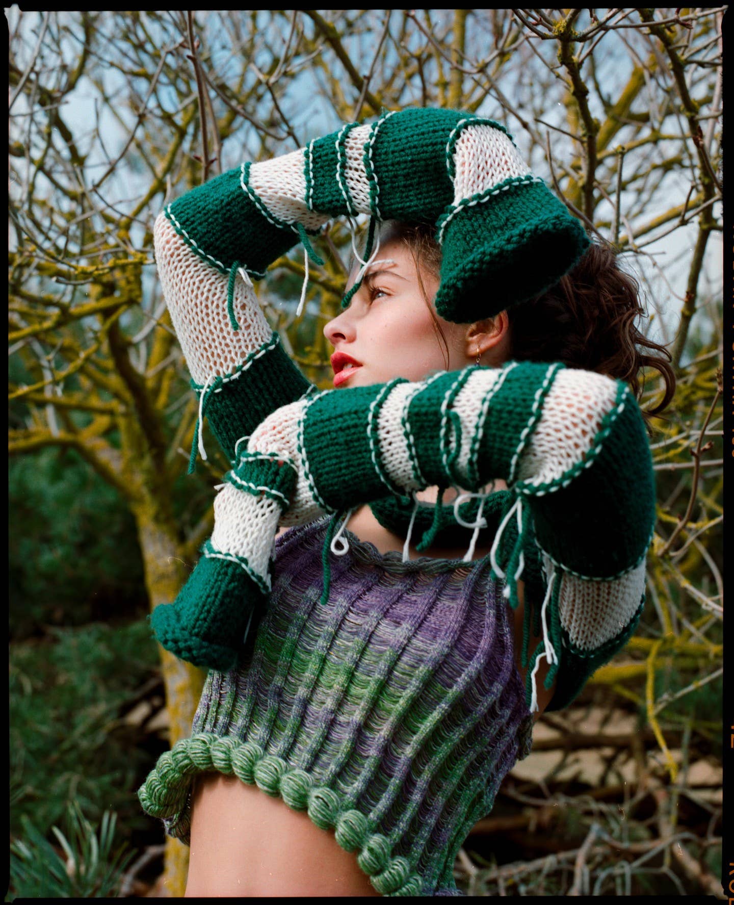 HOLLOWED-OUT KNITTED LONG-SLEEVED COMB SHAWL