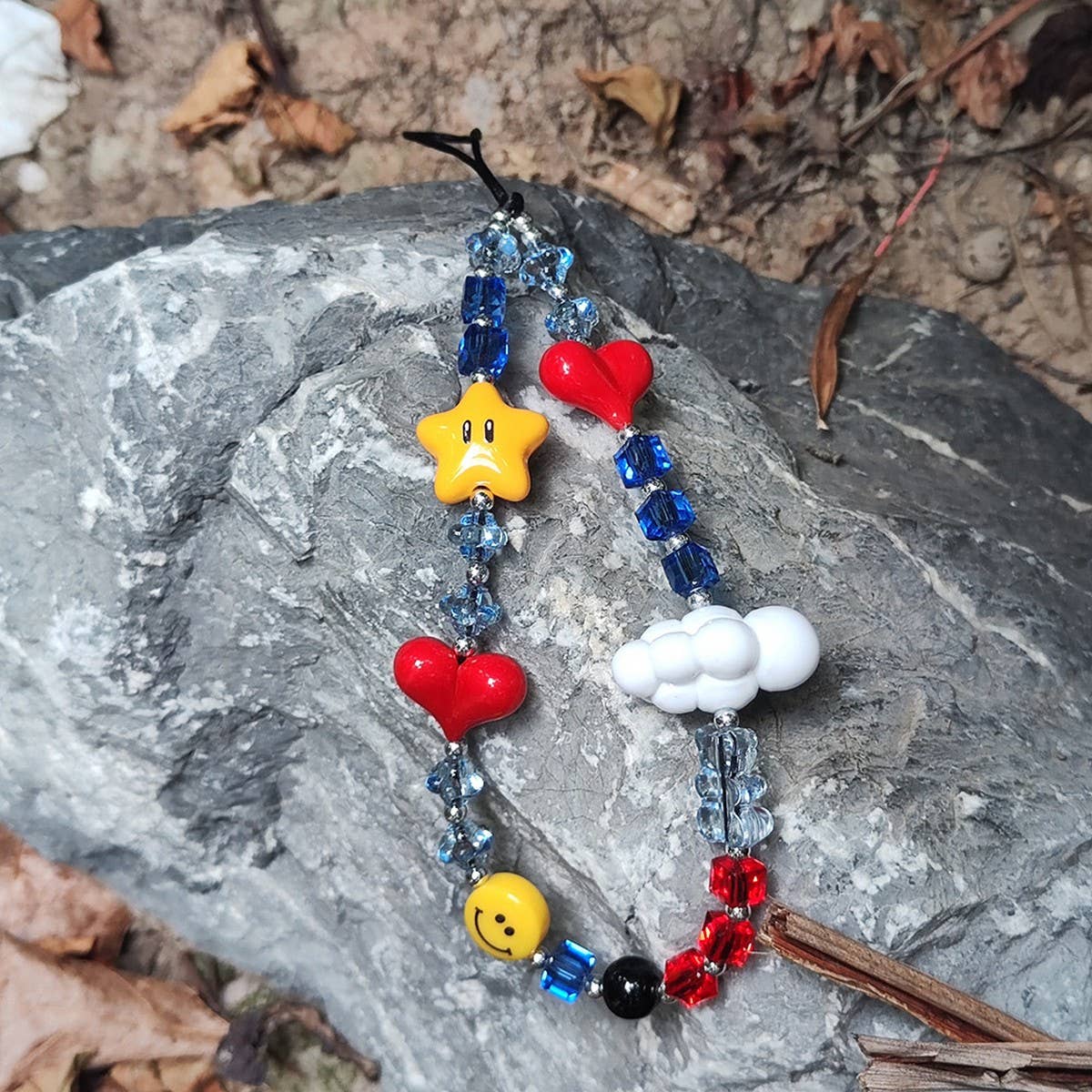 CWMM8708_SIMPLE HANDMADE BEADED HEART MOBILE PHONE STRAP