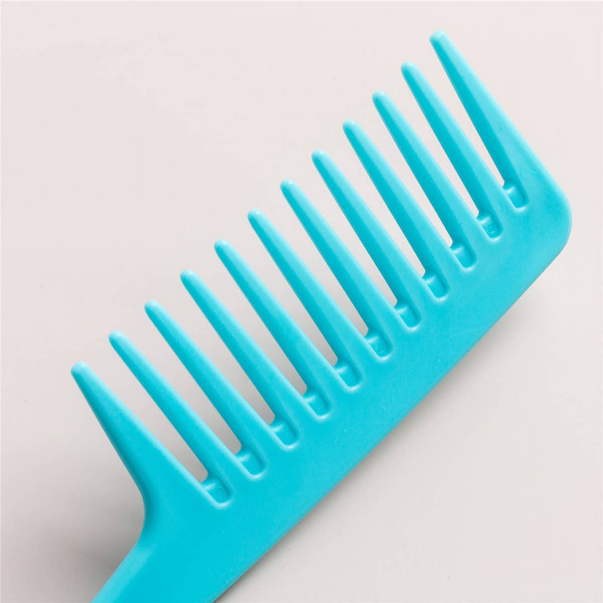 NEW WIDE-TOOTH CURVED HOOK COMB_CWMM0910