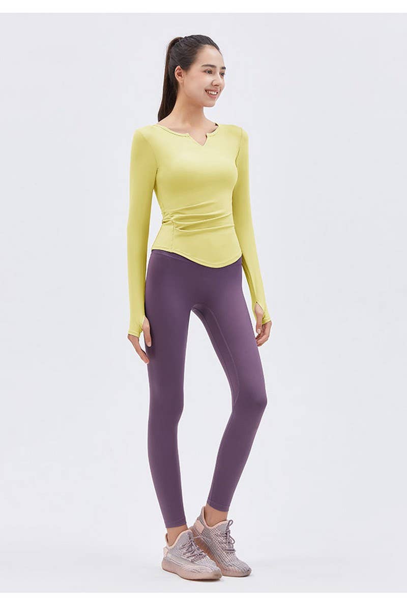 CWTBLL2938_V-NECK NUDE SPORTS TOP WITH CHEST PAD