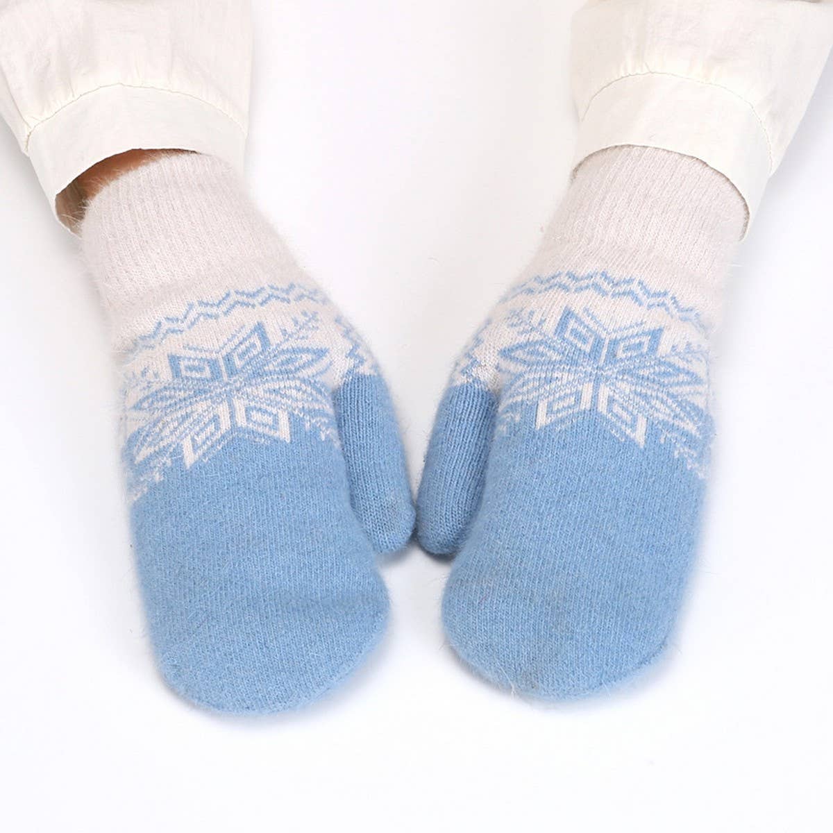 WINTER WARM KNITTED PLUSH JACQUARD GLOVES_CWAG0254