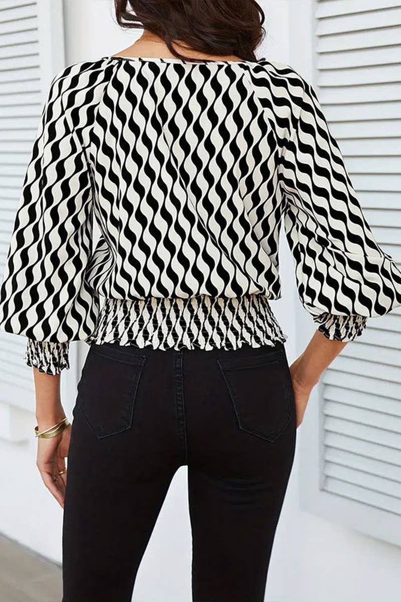 CWTTL2008_WAISTED SHORT CONTRAST PRINT LONG SLEEVE T-SHIRT