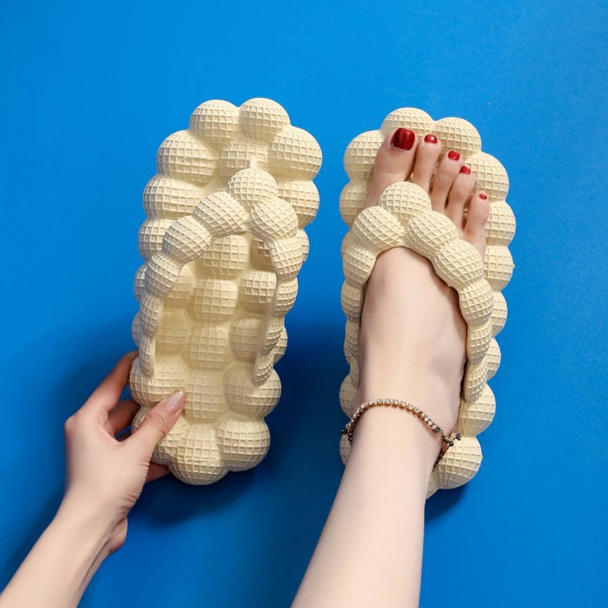 NON-SLIP FLIP-FLOPS FOR HOME USE_CWSHS0632