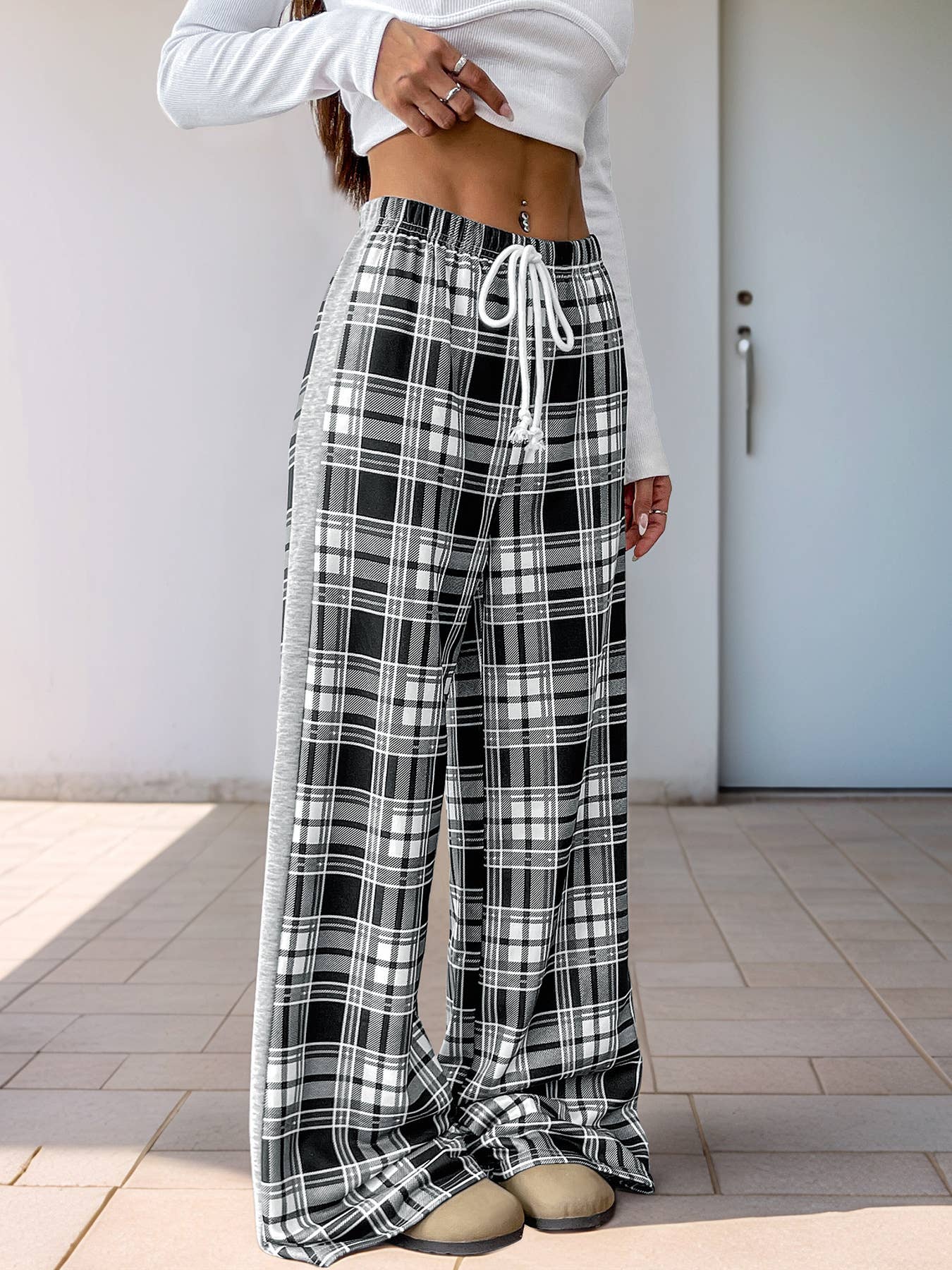 Black & white checkered elastic waist pants