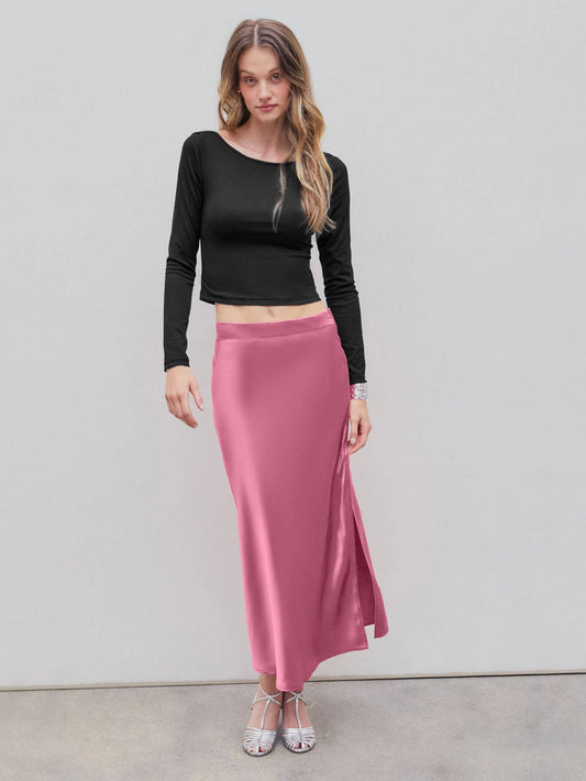 BACKLESS DESIGN SHORT SLIM-FIT BASE TOP