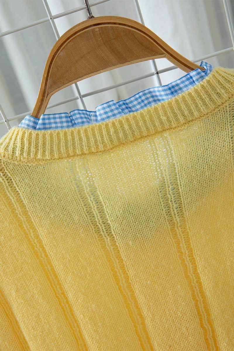 CWOCAL2291_SWEET RUFFLE TRIM FITTED CROPPED KNIT CARDIGAN