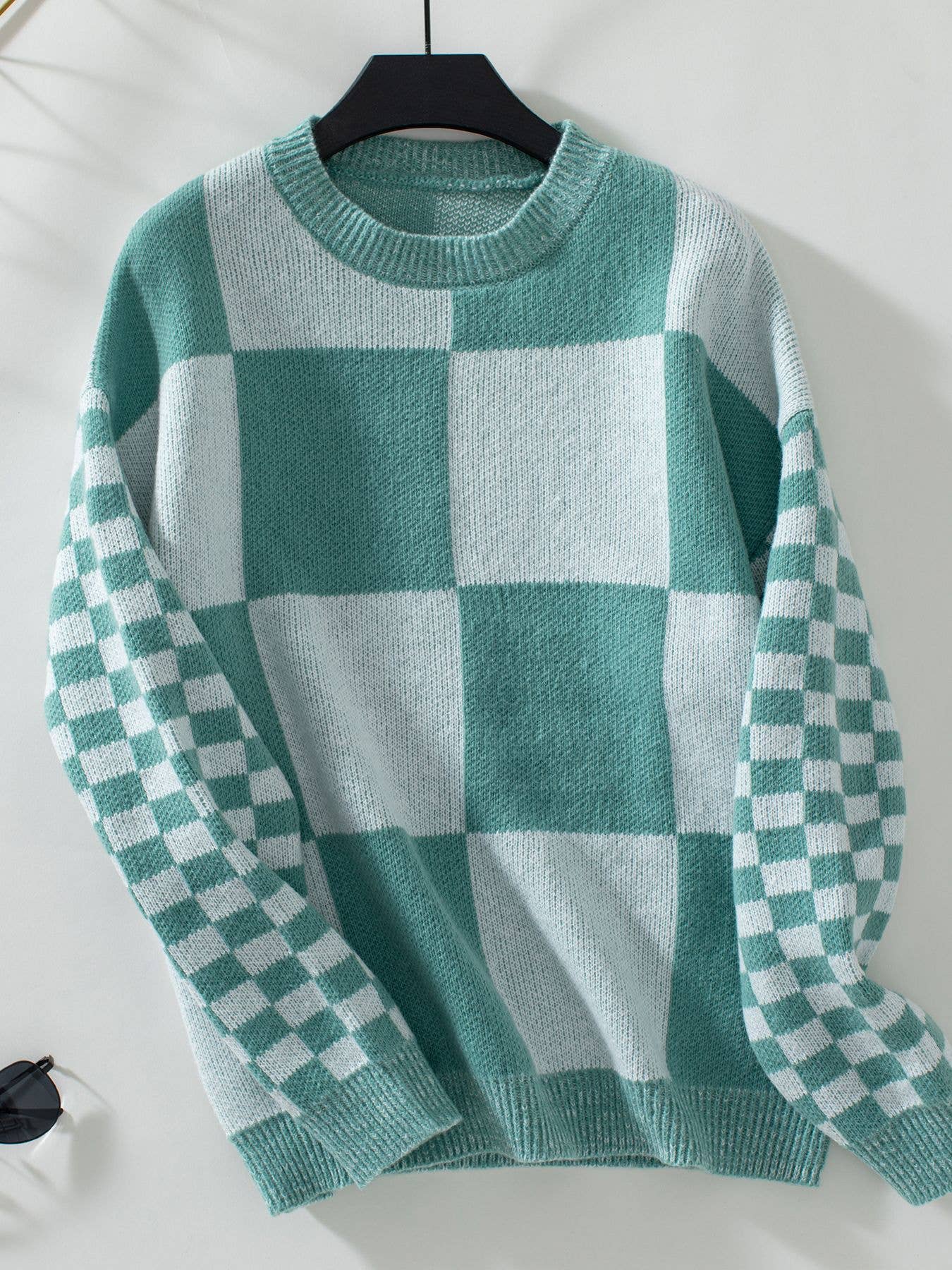 CONTRASTING CHECKED PULLOVER KNIT SWEATER