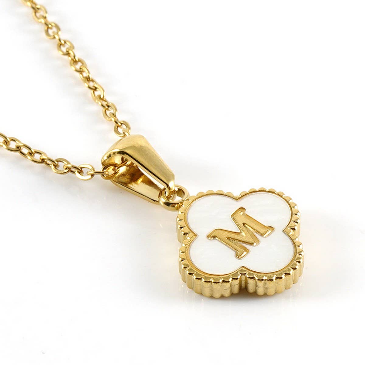 FOUR LEAF CLOVER 26 LETTER SHELL PENDANT NECKLACE