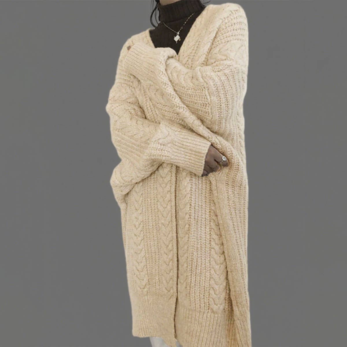 Fashionable thick and loose twisted sweater coat