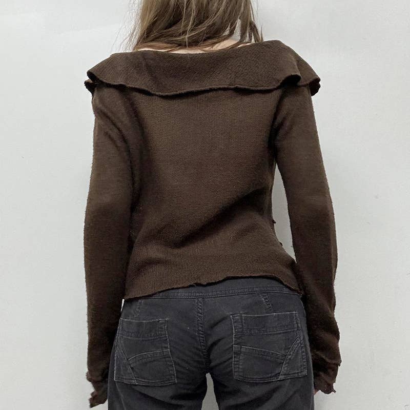 DO AN OLD DESIGN WITH HEM AND A LINE NECK SWEATER