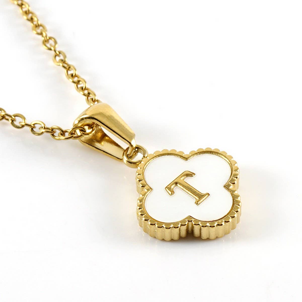 FOUR LEAF CLOVER 26 LETTER SHELL PENDANT NECKLACE