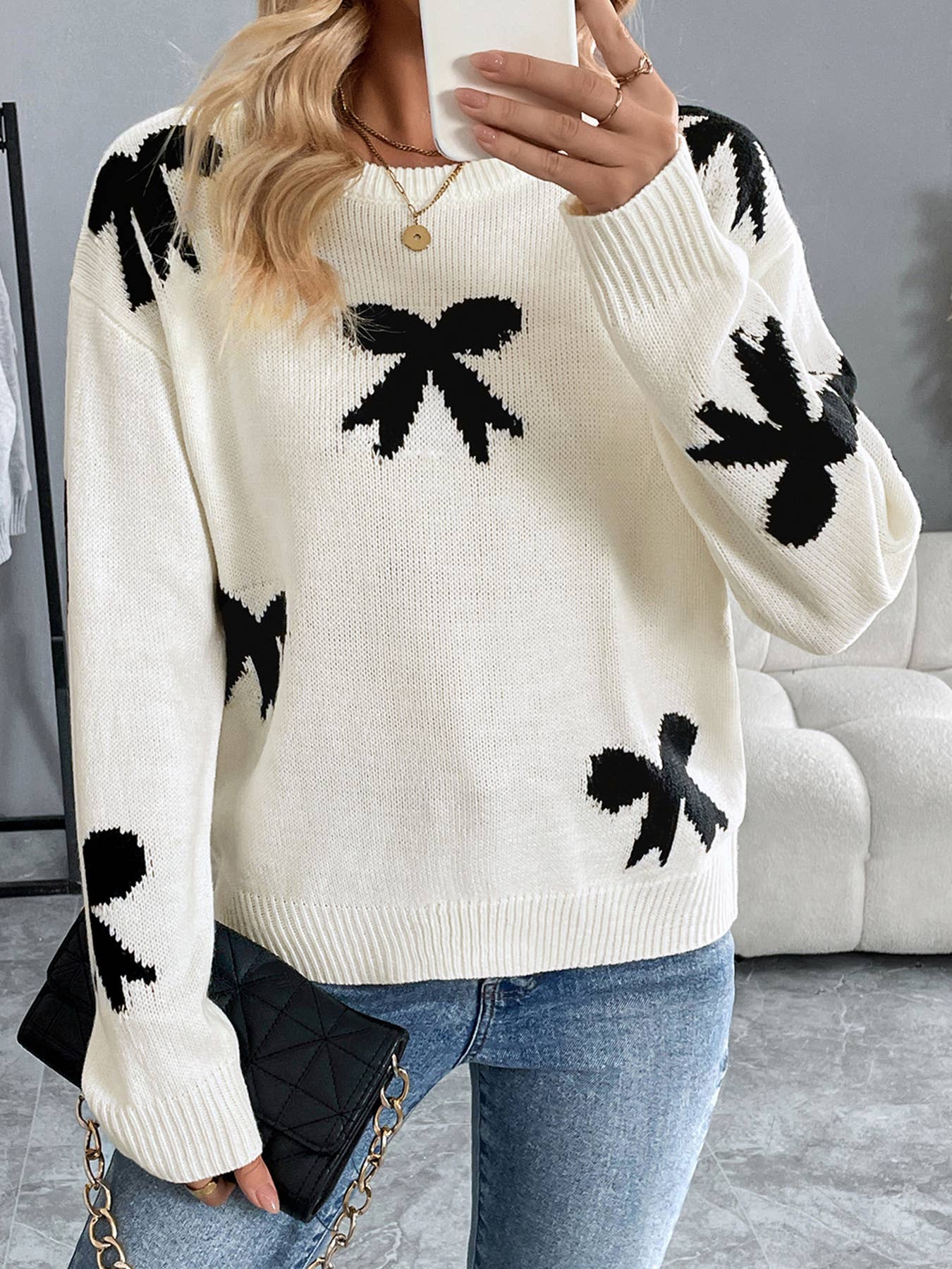 Casual and simple bow jacquard knitted sweater