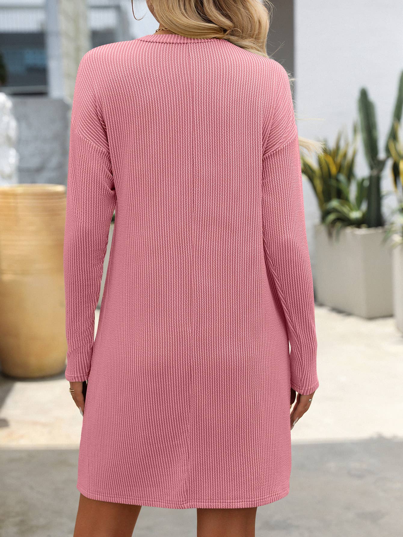 COLOR CONTRAST TWIST STRIP LONG SLEEVE DRESS