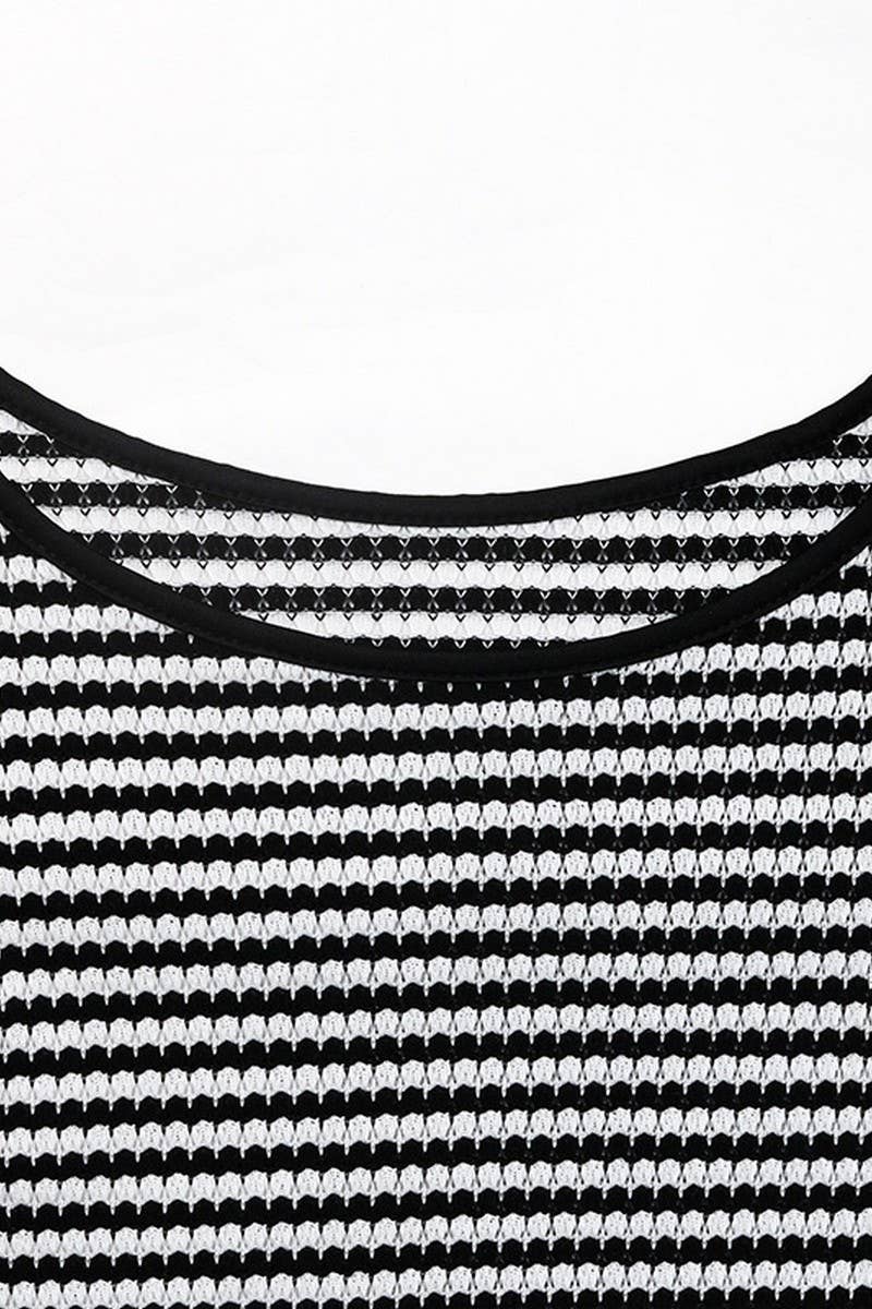 CWTBLS2145_BLACK AND WHITE STRIPED CREW NECK TEE TOP