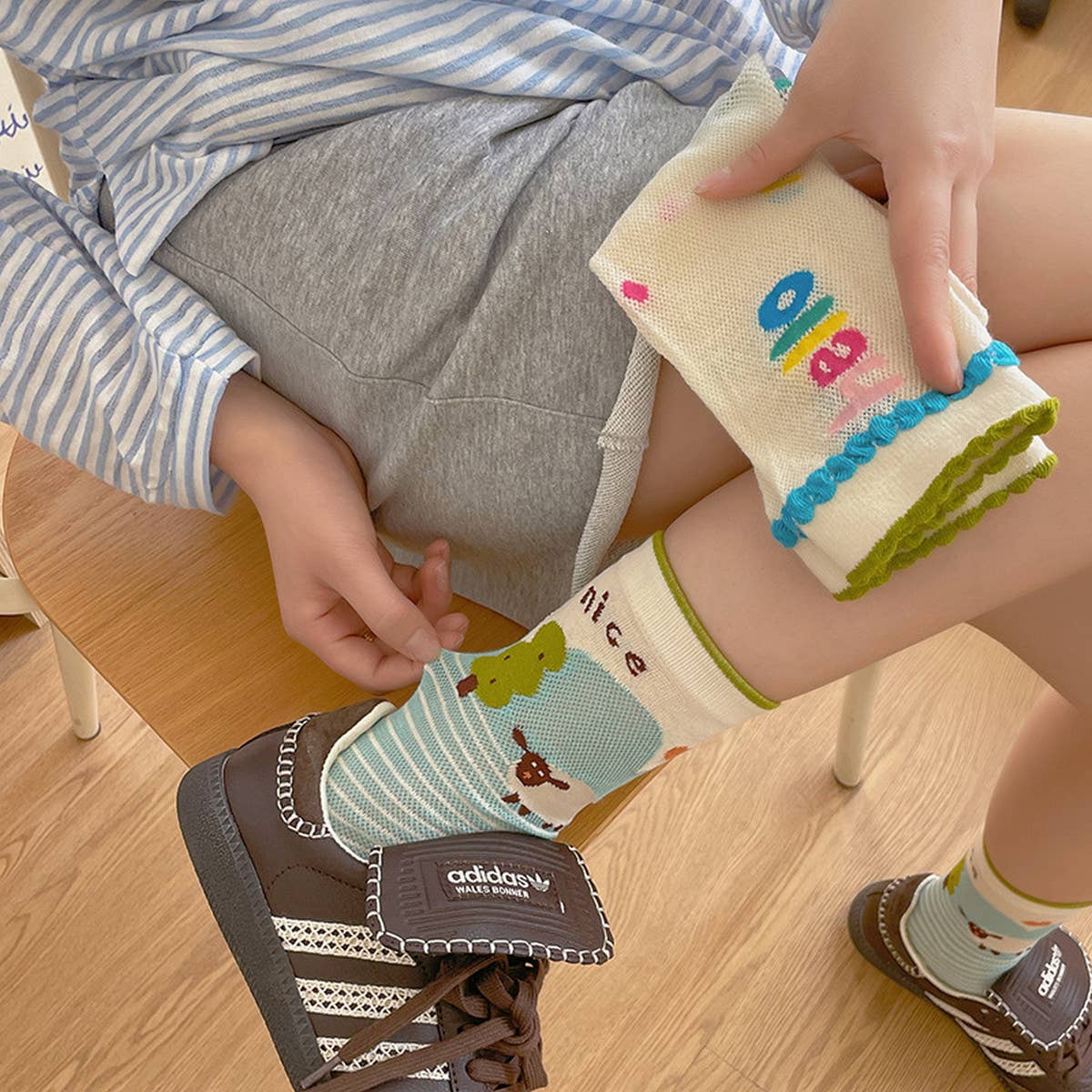 CARTOON BEAR GRAFFITI MESH SOCKS_CWMS0960