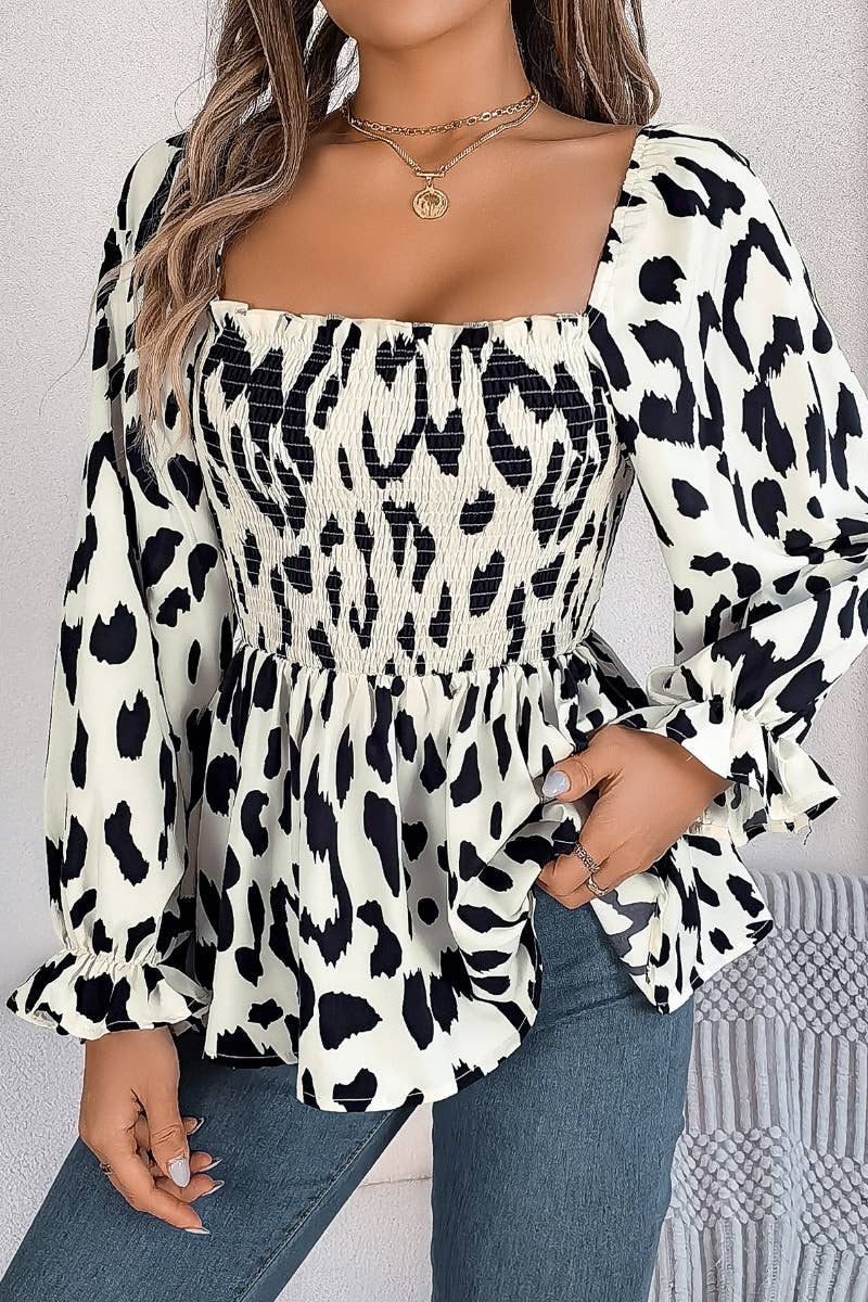 CWTBLL0967_AUTUMN SQUARE COLLAR WOODEN EAR TRIM TOP