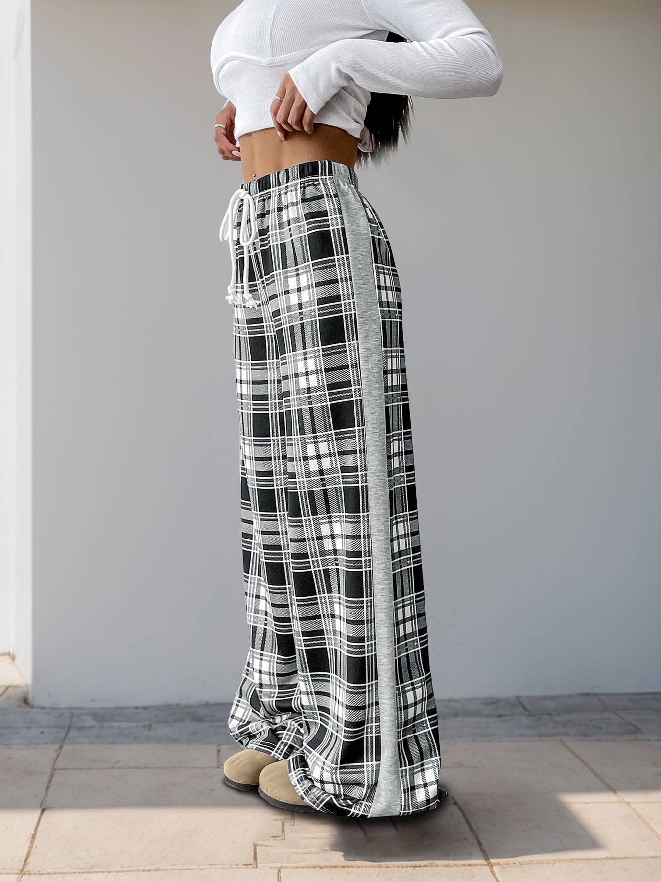 Black & white checkered elastic waist pants