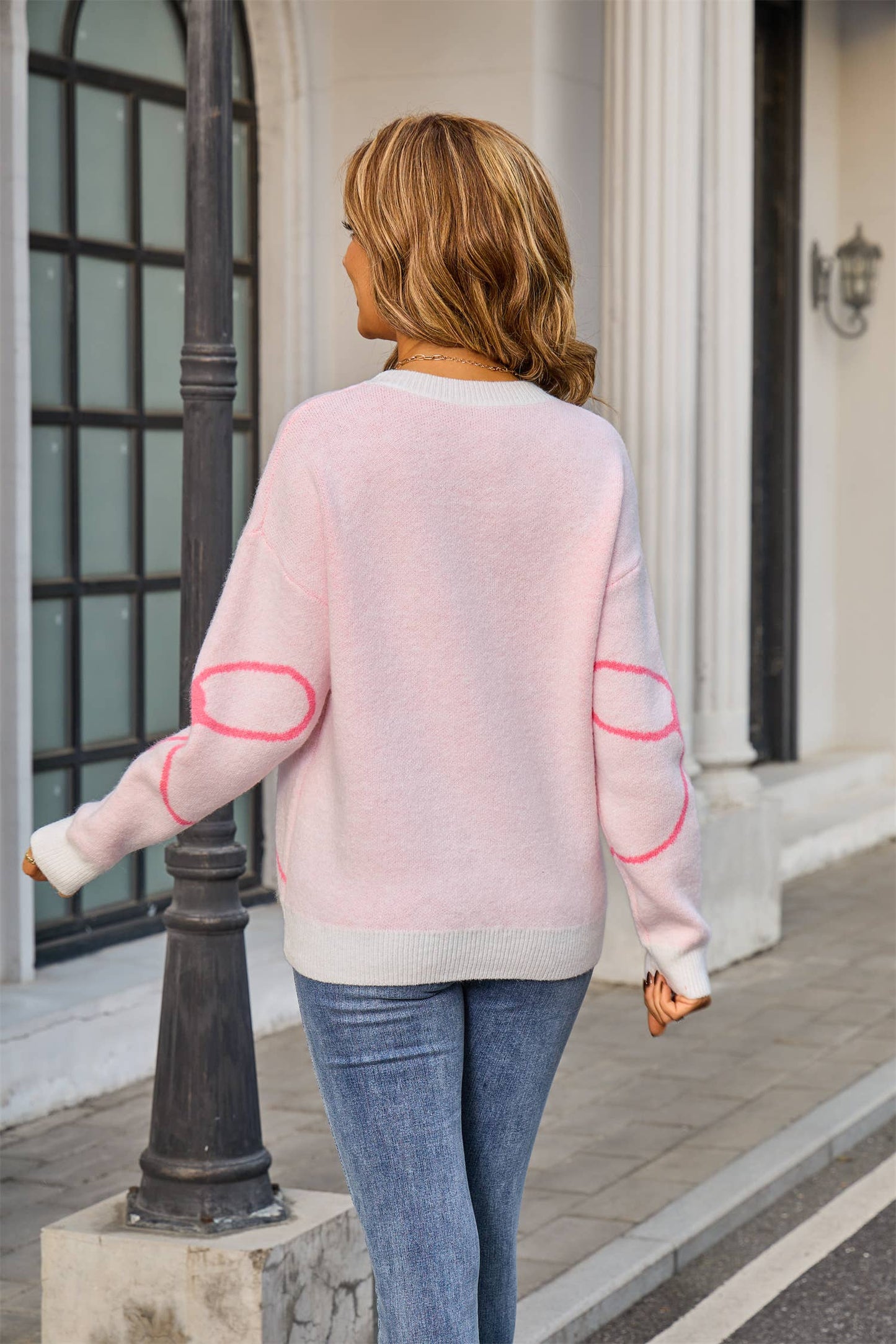 Casual and fashionable floral knitted sweater