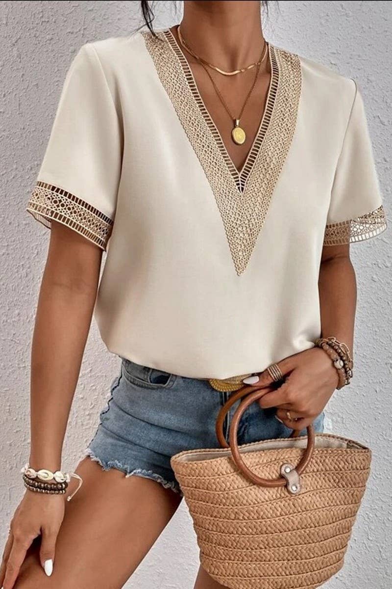CWTBLS0826_V-NECK LACE CASUAL SOLID COLOR SHIRT