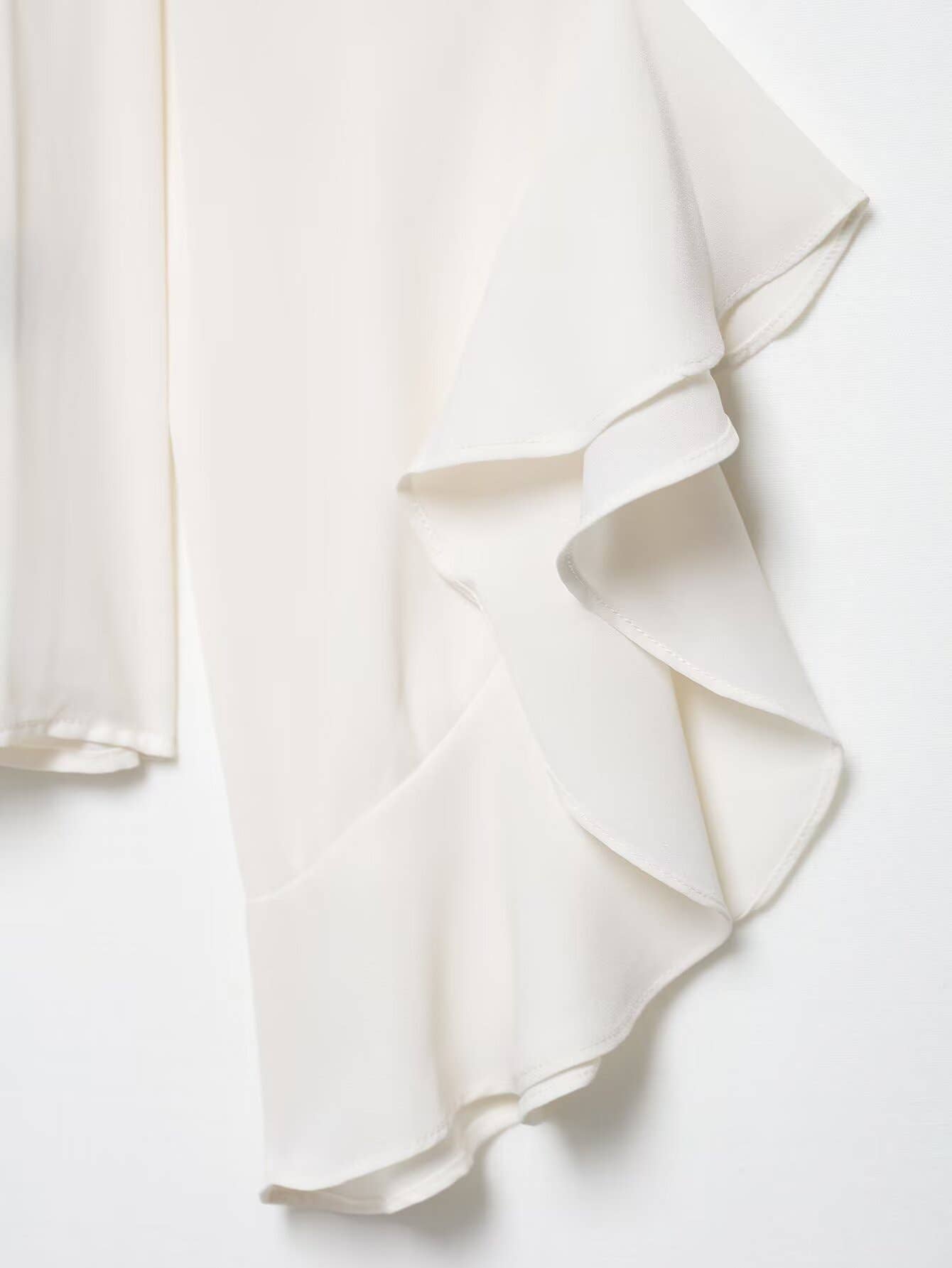 Bowknot is led bat sleeve long sleeve shirts