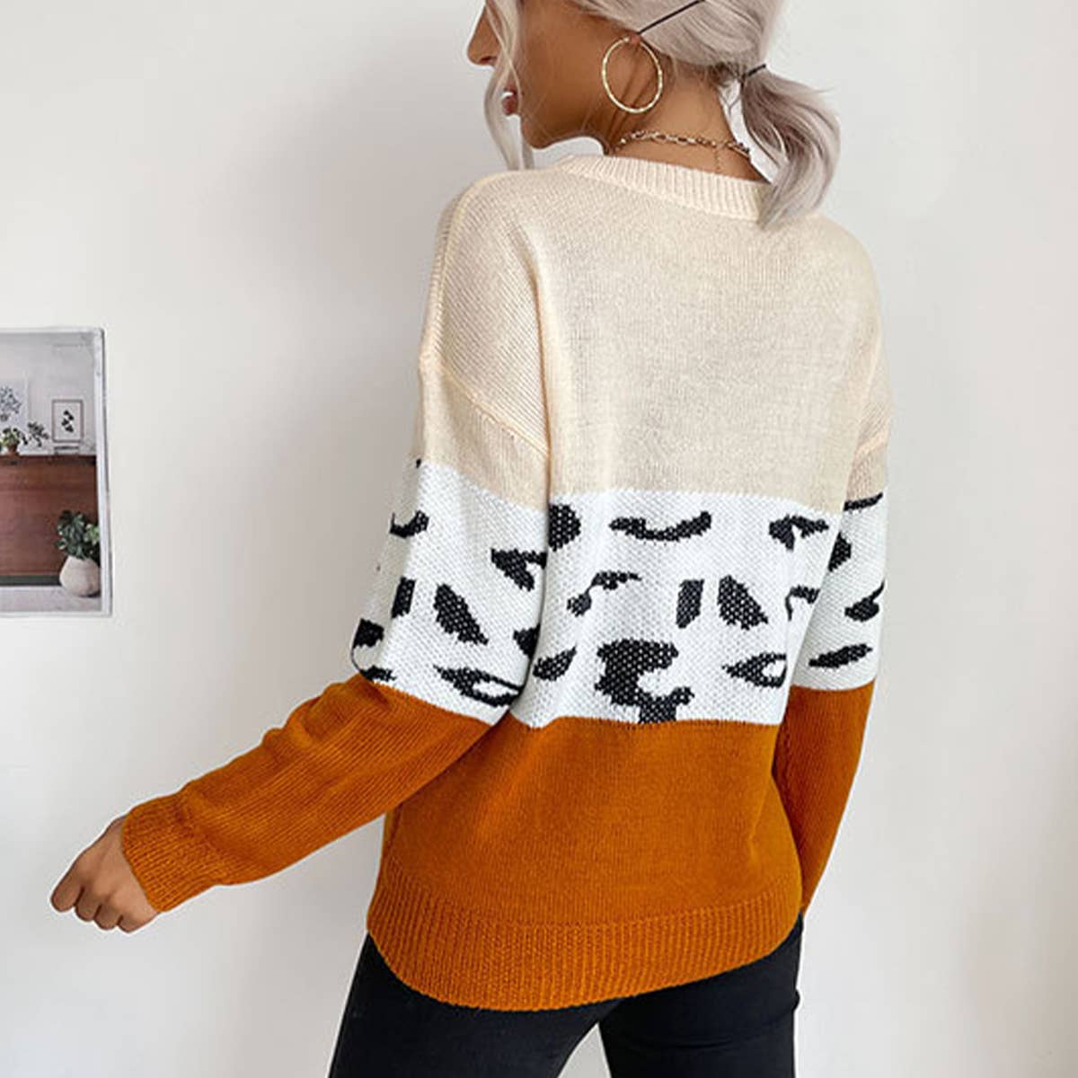 CASUAL COLOR MATCHING LONG-SLEEVED BASE SWEATER