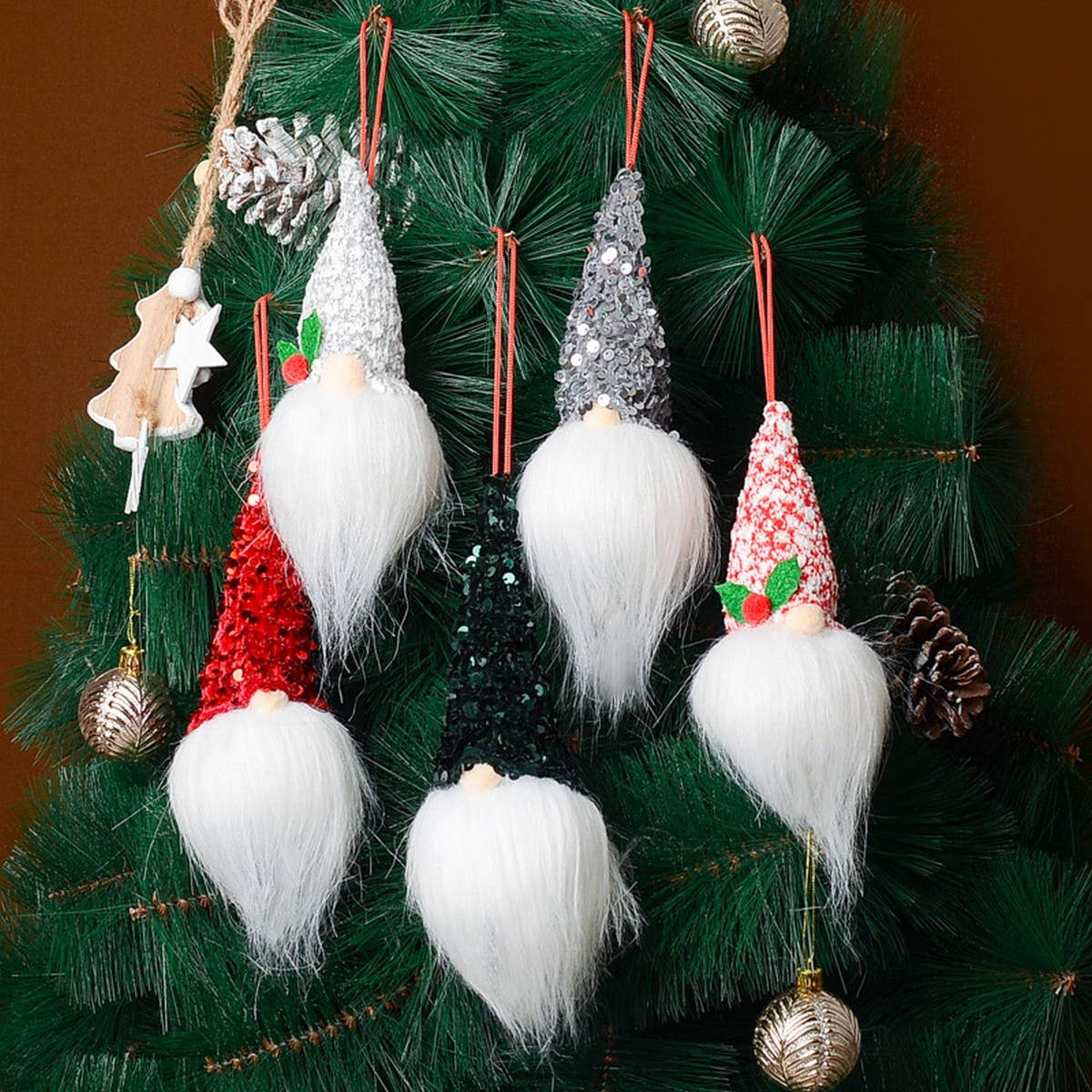 CHRISTMAS TREE PENDANT LUMINOUS FACELESS DOLL