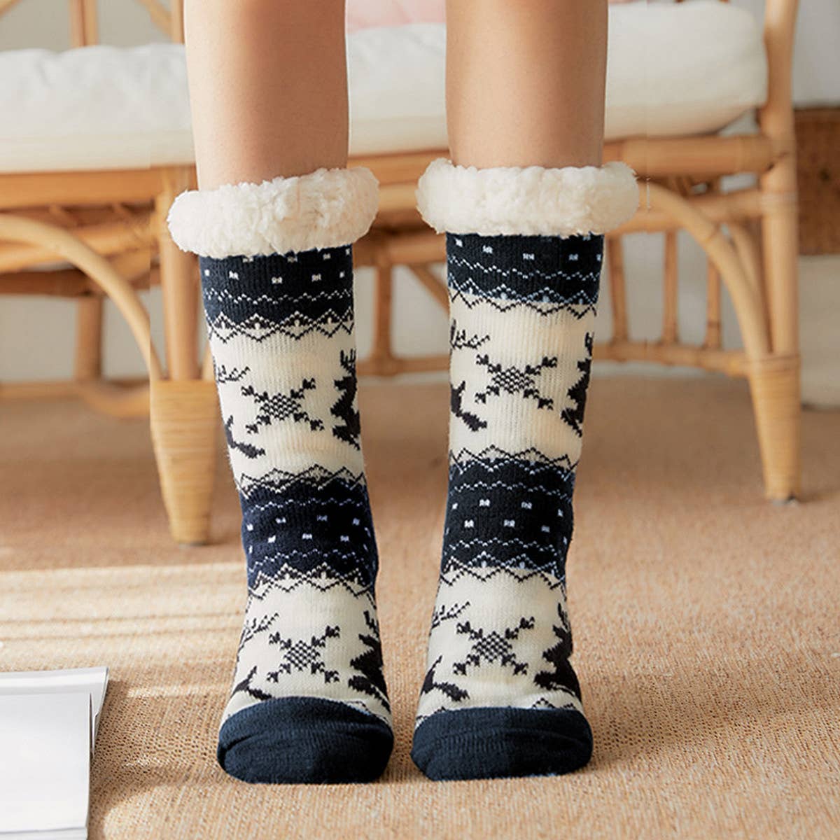 CHRISTMAS WARM PLUSH INDOOR SLIPPERS