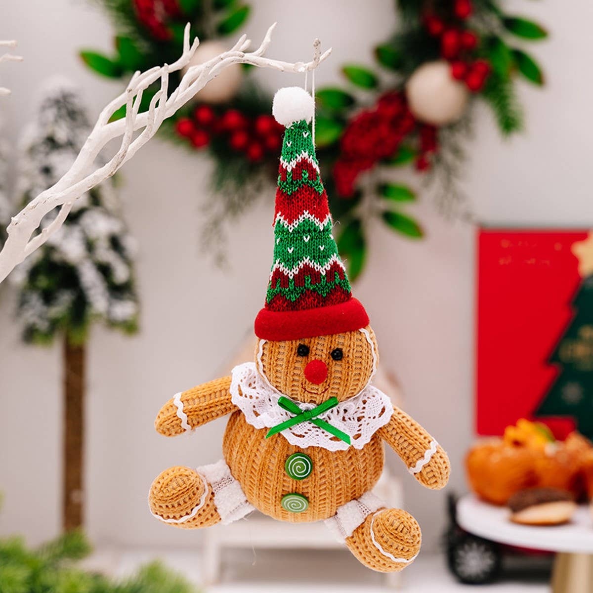 CWMM10320_SITTING GINGERBREAD CHRISTMAS ORNAMENT DOLL