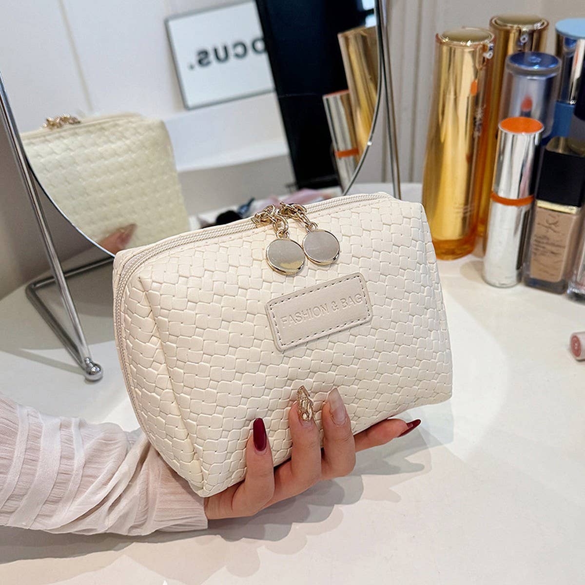 PORTABLE WOVEN PATTERN HIGH-END COSMETIC BAG_CWAB4402