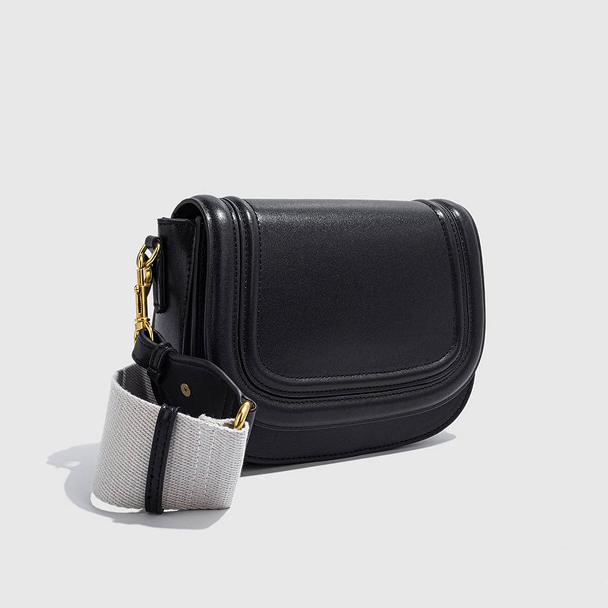 POPULAR WIDE SHOULDER STRAP SADDLE BAG FOR WOMEN_CWAB3421
