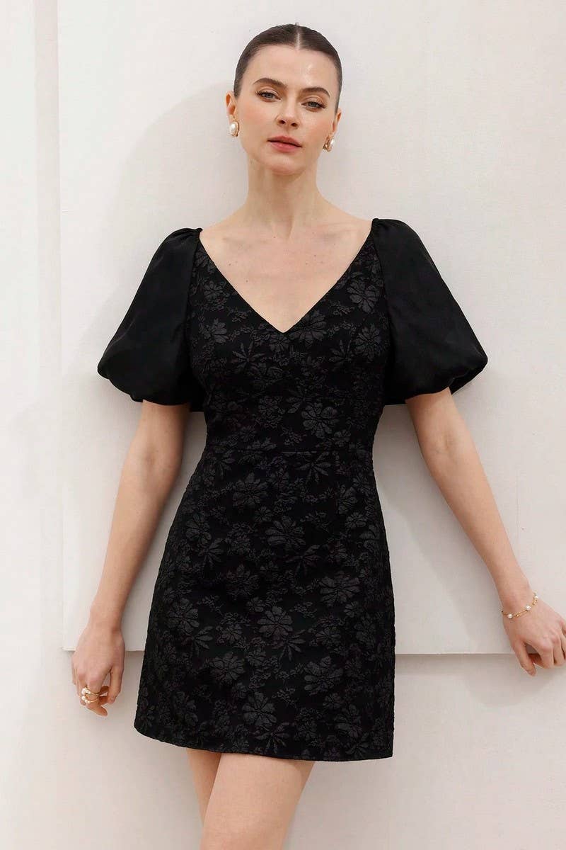 CWDSD8259_BLACK JACQUARD V-NECK PUFF SLEEVE DRESS