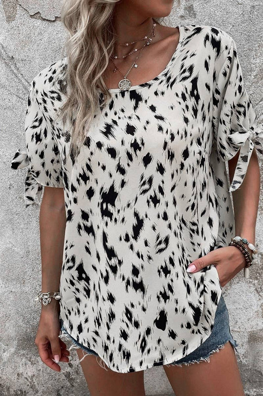 CWTBLS0663_TIGER-PRINT SHORT-SLEEVED SHIRT WITH TIE UP