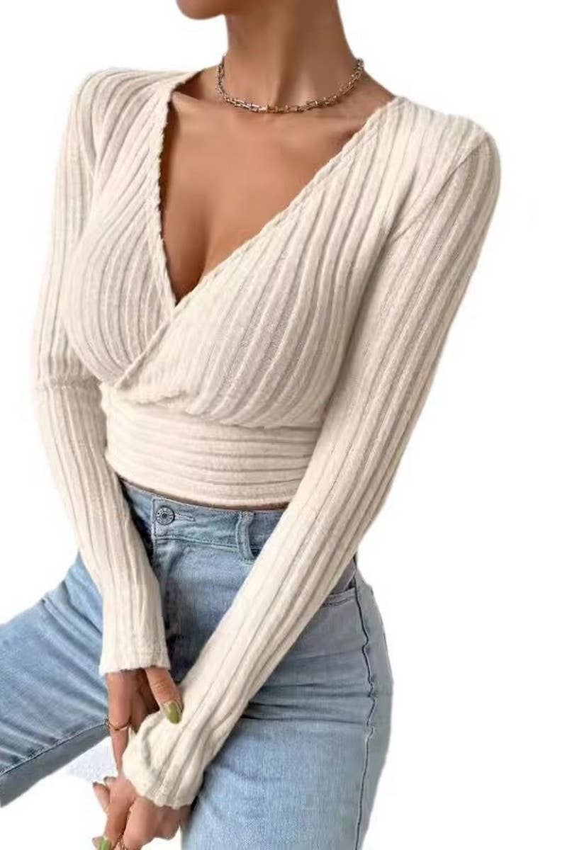 CWTBLL01085_DEEP V-NECK SLIM-FIT LONG-SLEEVED KNIT TOP