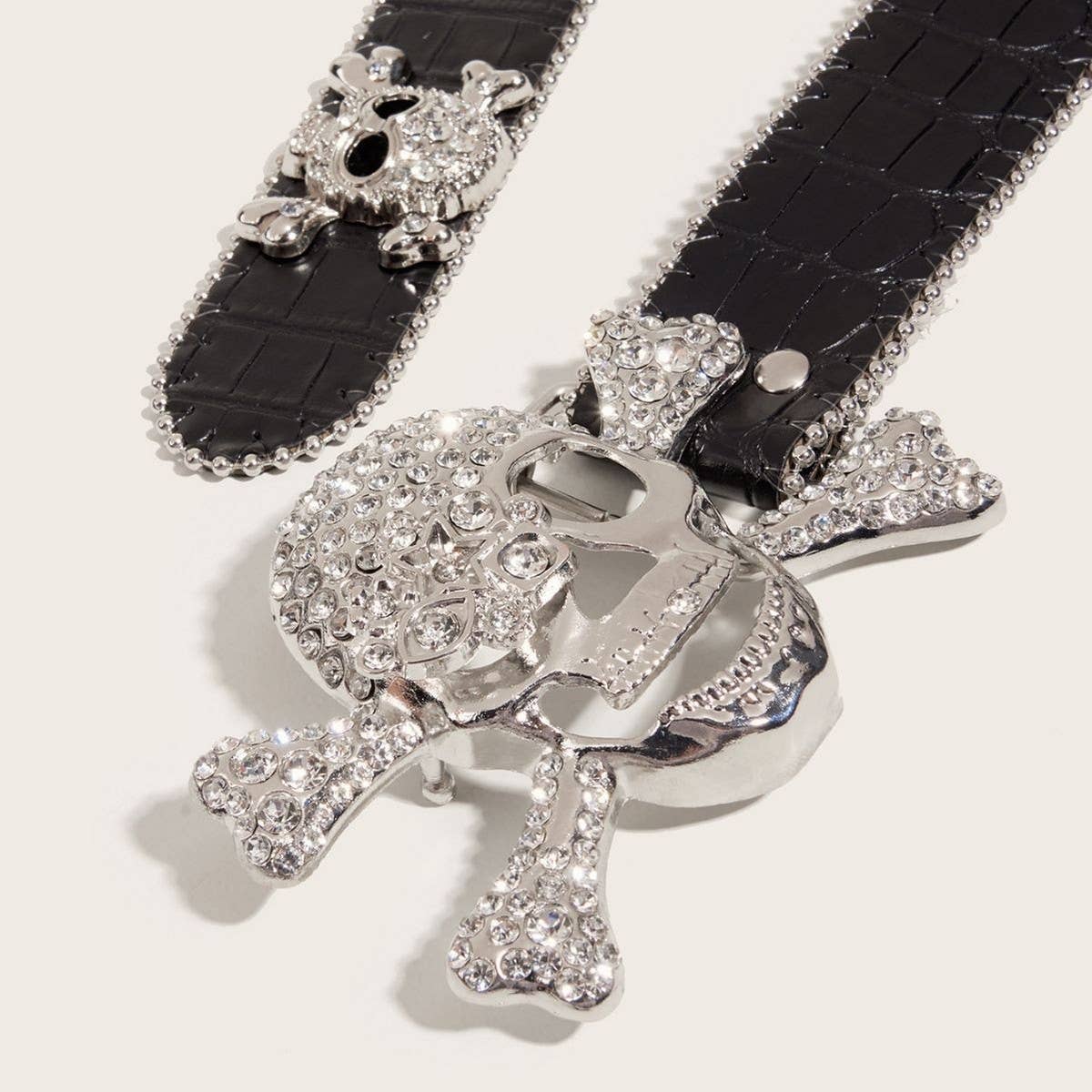 CWABE0570_CASUAL PUNK SKULL BELT