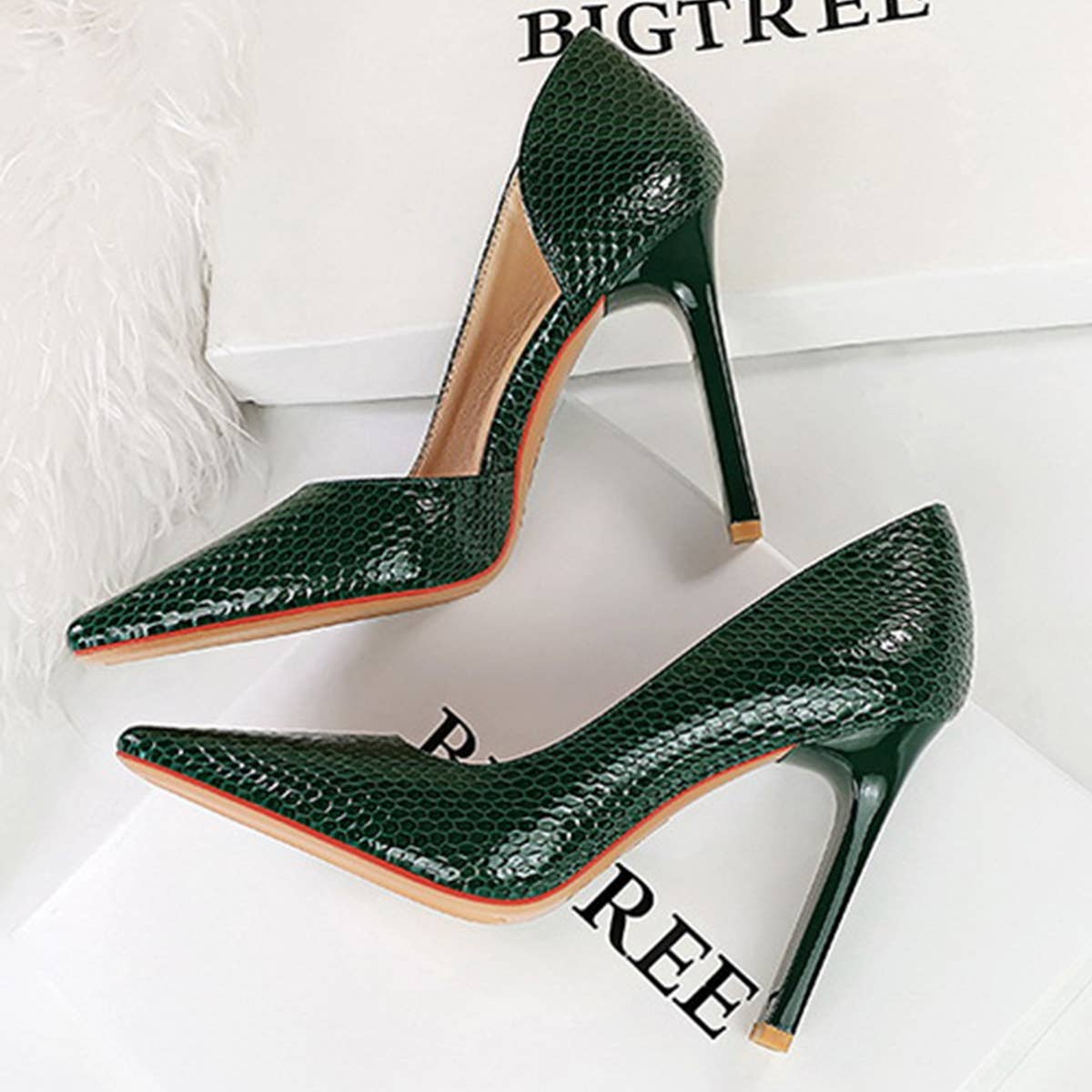 RETRO SQUARE-TOE SNAKE PRINT PATENT LEATHER PUMPS_CWSHH0100
