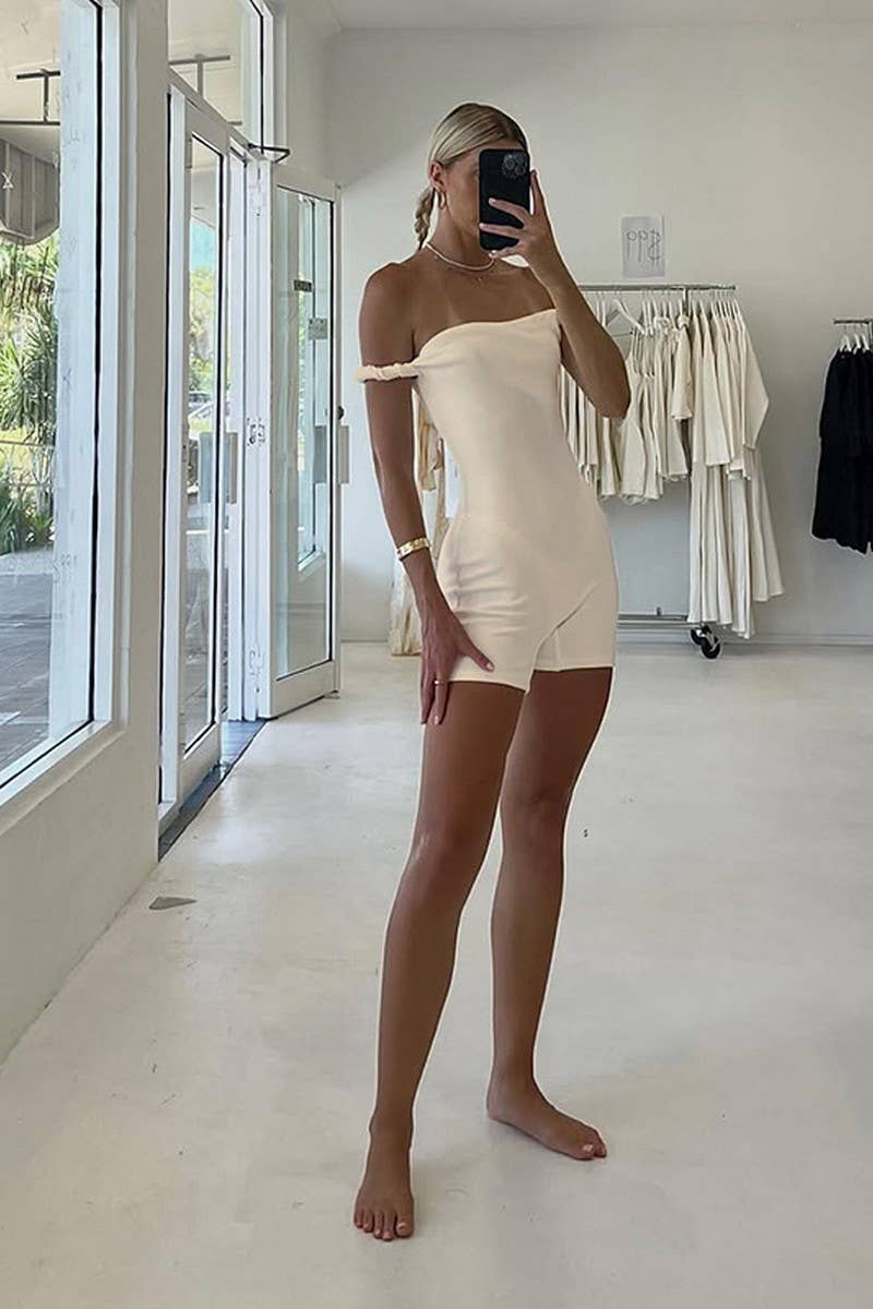 CWSBS0208_SOLID TWIST OFF-THE-SHOULDER JUMPSUIT