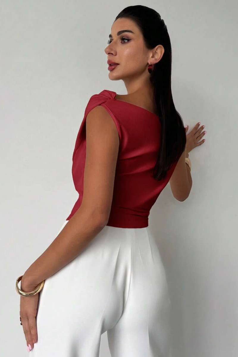 CWTBLSL0869_SOLID ASYMMETRICAL SLIM FIT SLEEVELESS CROP TOP