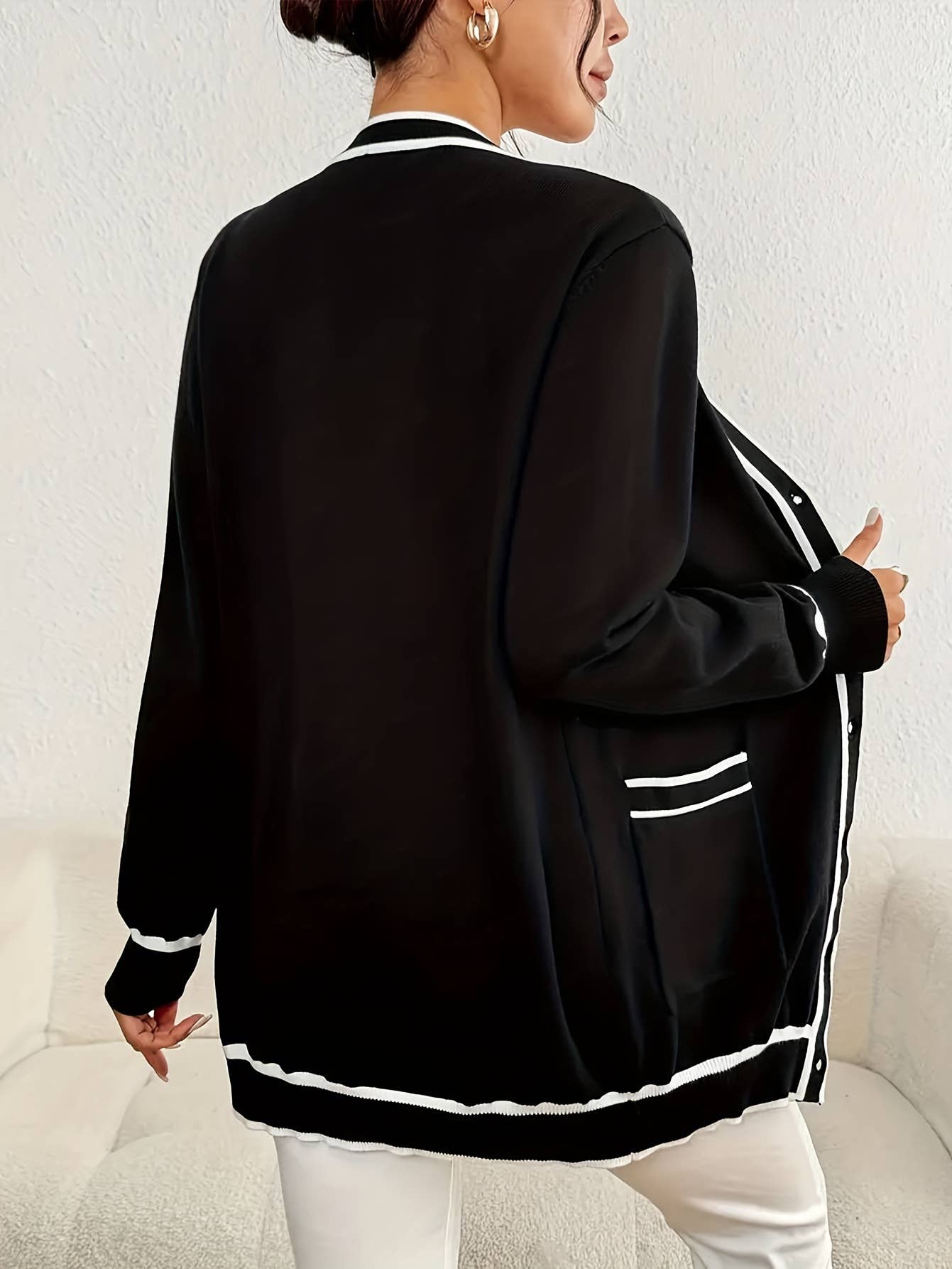 Casual, loose, single-breasted long cardigan