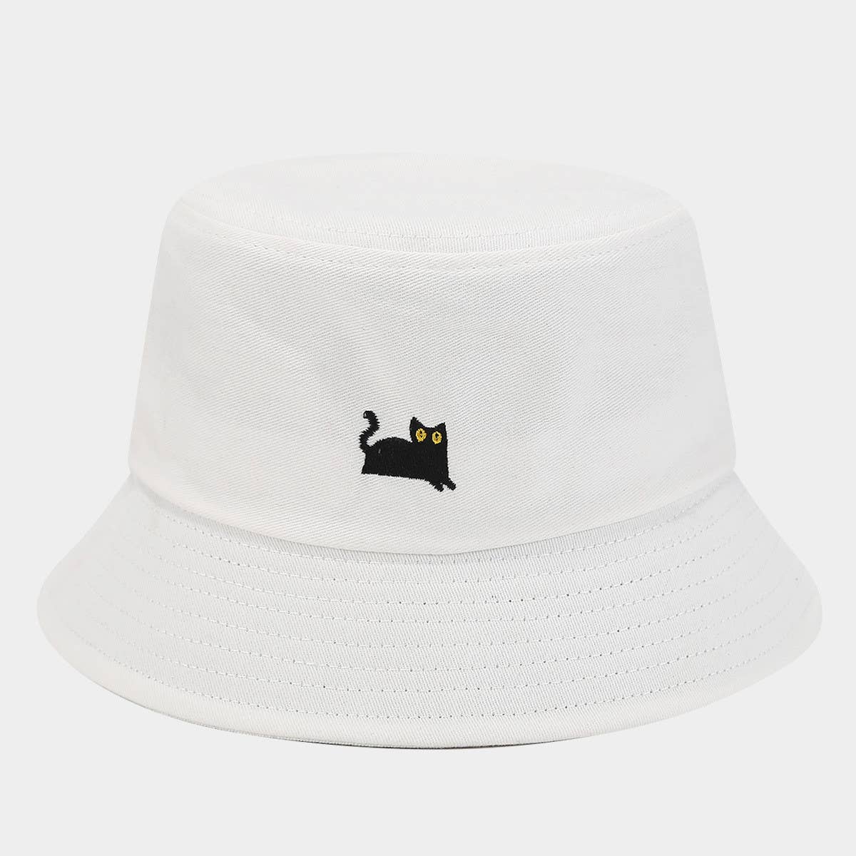 MACAROON-COLORED BLACK CAT EMBROIDERED BUCKET HAT_CWAH1631