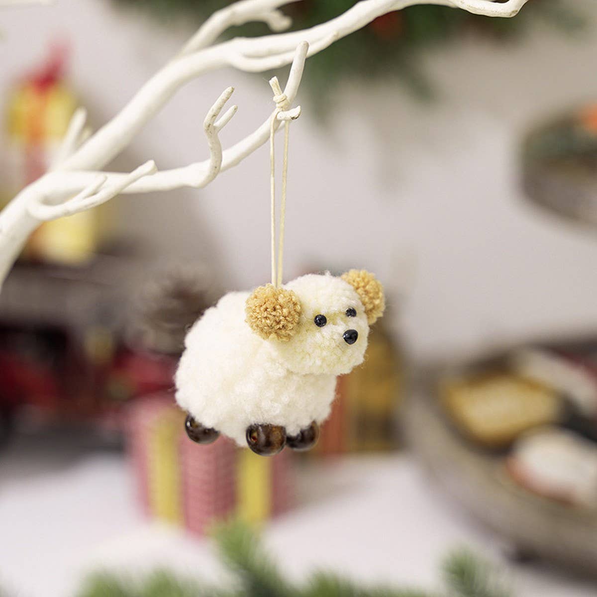 CWMM10333_PLUSH WHITE DOG CHRISTMAS TREE ORNAMENT