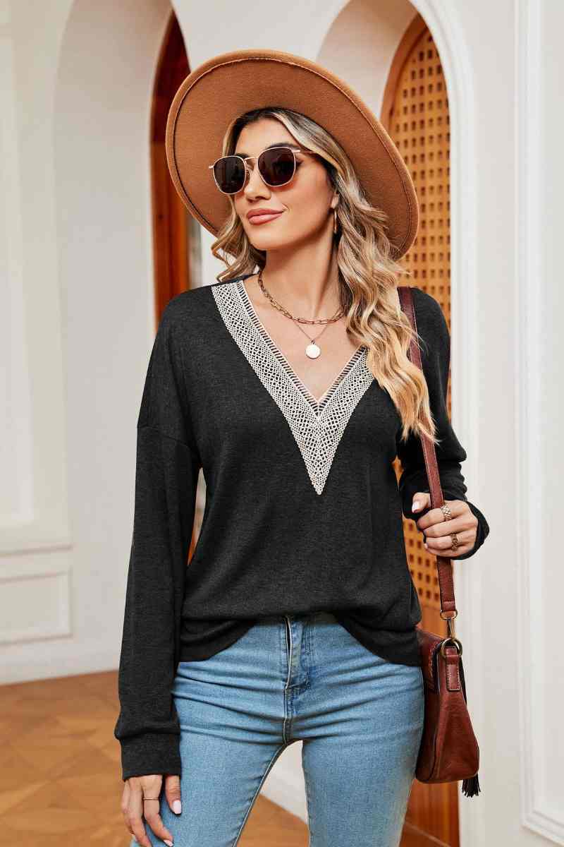 CWTBLL2842_AUTUMN LOOSE LACE V-NECK LONG SLEEVE TOP