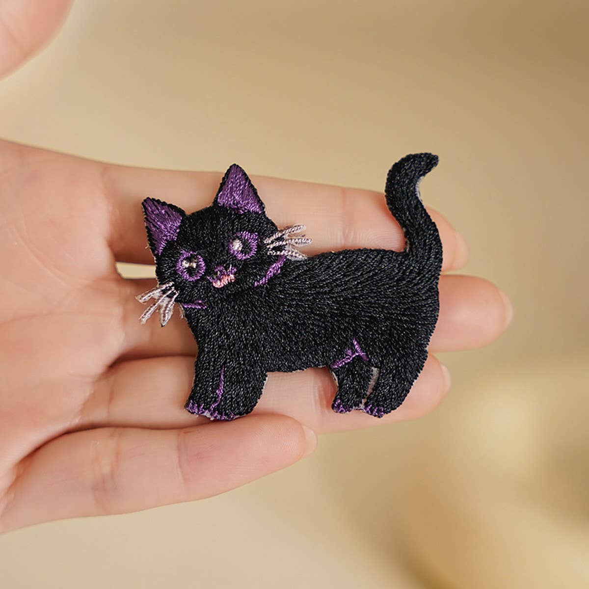 3D Cat Embroidered Iron-On Patch for Stain Repair_CWMM5921